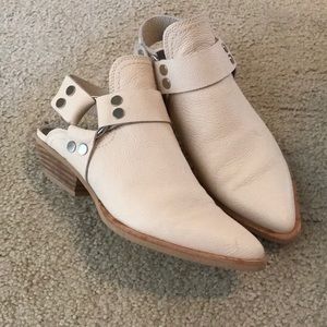 Dolce Vita booties/Mules